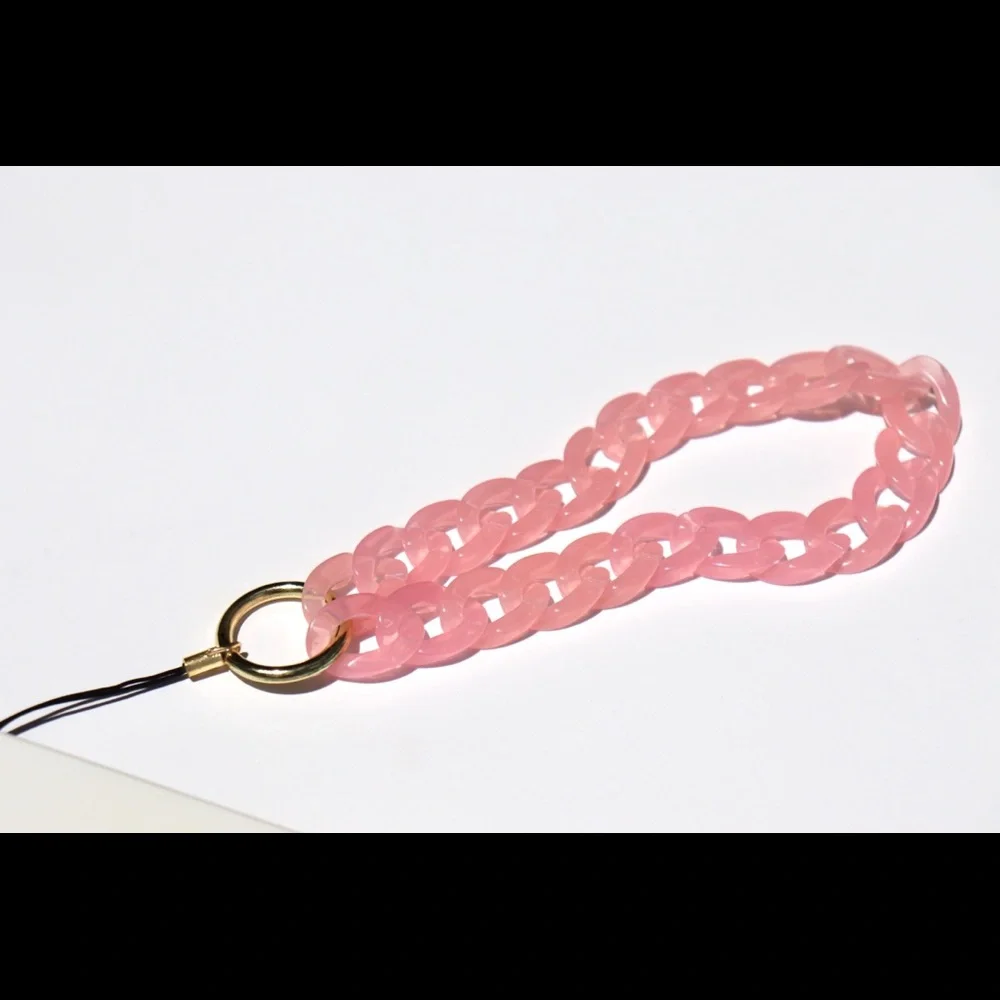 NEW ⭐️ Phone Charm/Strap Pink